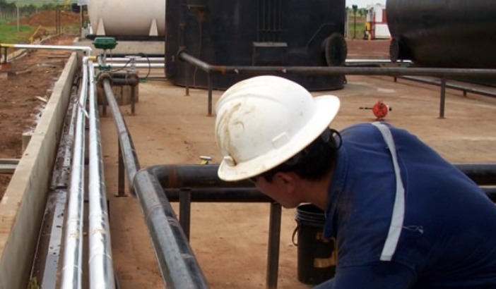 YPF activará un equipo de Work Over en yacimientos de Mendoza Norte