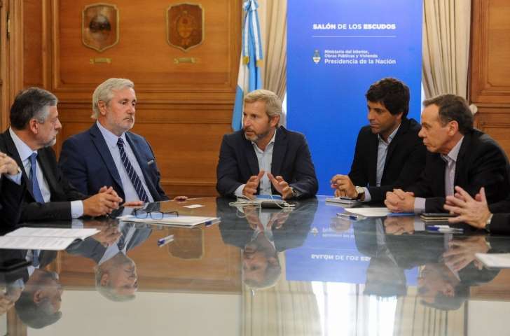 Buscan acelerar la expulsión de los extranjeros que cometan delitos