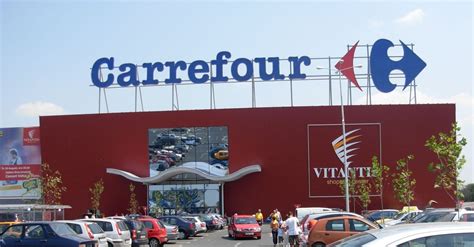 El Gobierno se hará cargo del 50% de los aportes de Carrefour