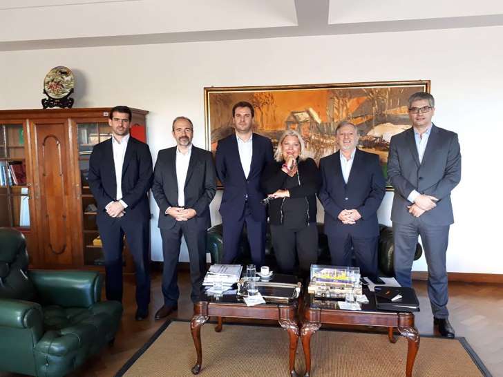 Elisa Carrió dijo que el dólar va a bajar y volvió a apuntar contra los supermercados: «No venden porque estafan»