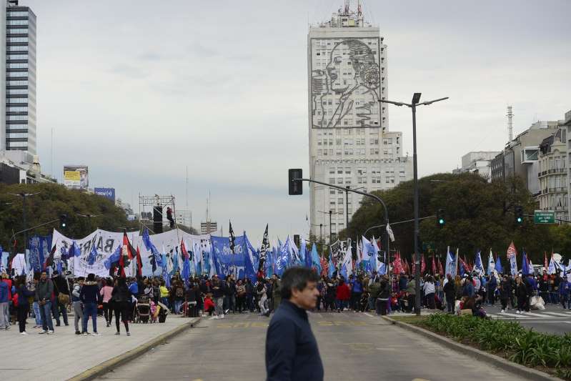 La mitad de los porteños se mudaría a otra ciudad para una mejor calidad de vida