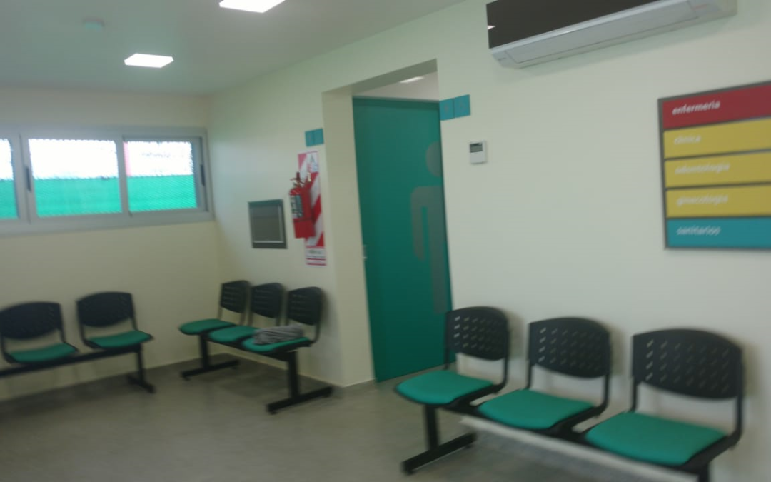 Afiliados de obras sociales y prepagas pasarían a la salud pública