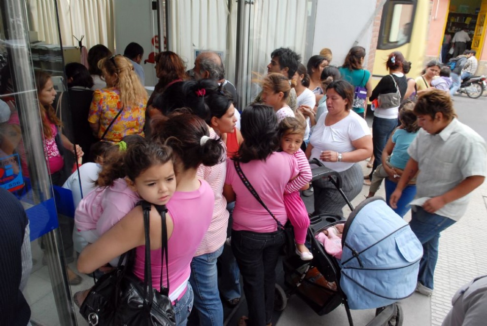 El Gobierno prepara un bono para los beneficiarios de la Asignación Universal por Hijo