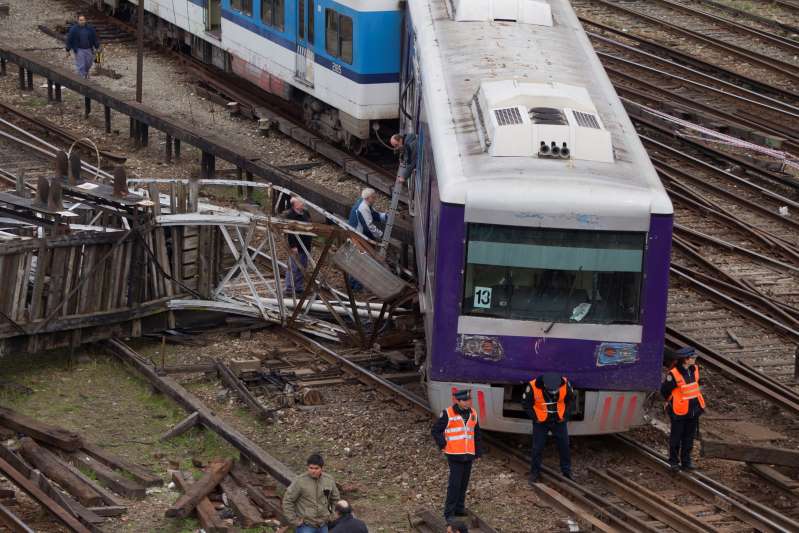 Descarriló un tren a metros de la estación Retiro