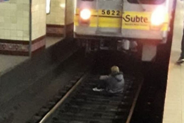 Una jubilada intentó suicidarse en el subte “porque no puede comprar medicamentos y no le alcanza para comer»