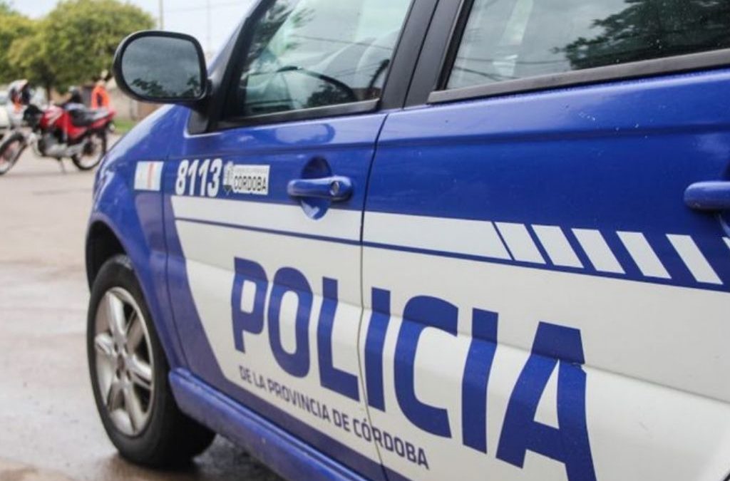 Un concejal fue detenido por comer un asado con amigos durante la cuarentena