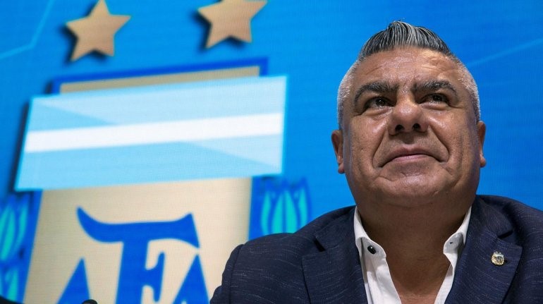 Quedó postergada la reunión de Tapia con el Ministerio de Salud por la vuelta del fútbol