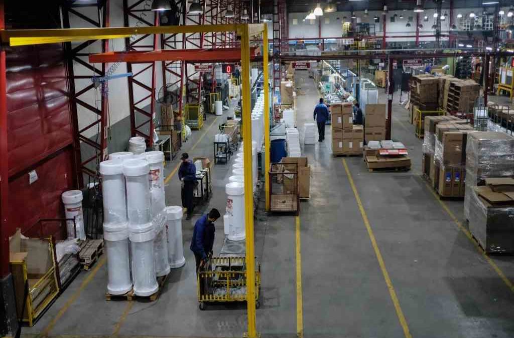 Oficializan la suspensión de despidos por otros 60 días