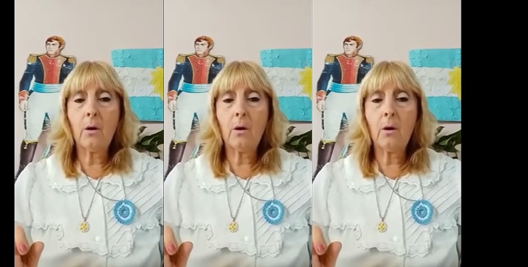 Una maestra hacía un acto virtual a Manuel Belgrano, los perros comenzaron ladrar y los insultó en vivo