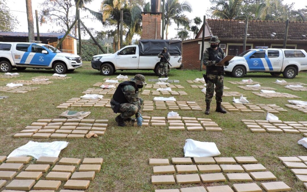 Decomisaron un cargamento de más de 2.033 kilogramos de marihuana