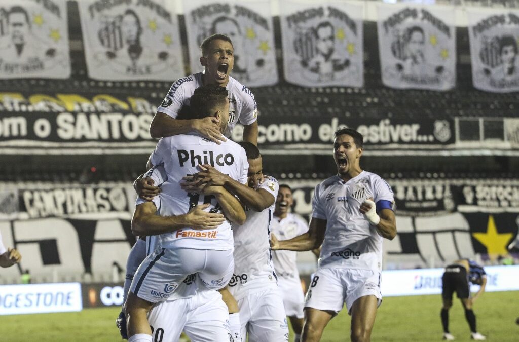 Santos entre los mejores cuatro de la Copa Libertadores