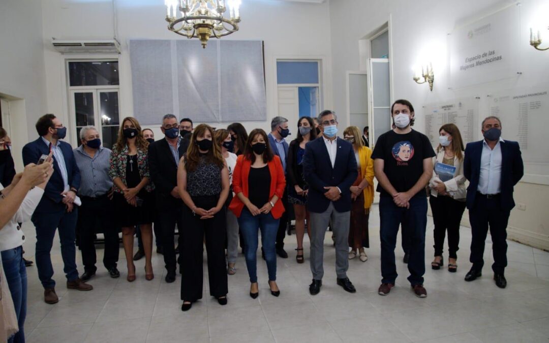 La oposición pedirá la presencia de Levrino y Munives en la Legislatura