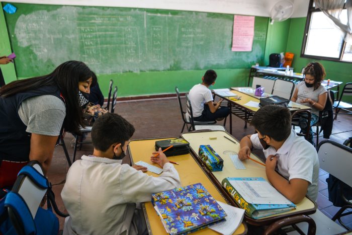 Perczyk: “Tenemos que enseñar más y por eso hay que aumentar las horas de clases en la primaria”