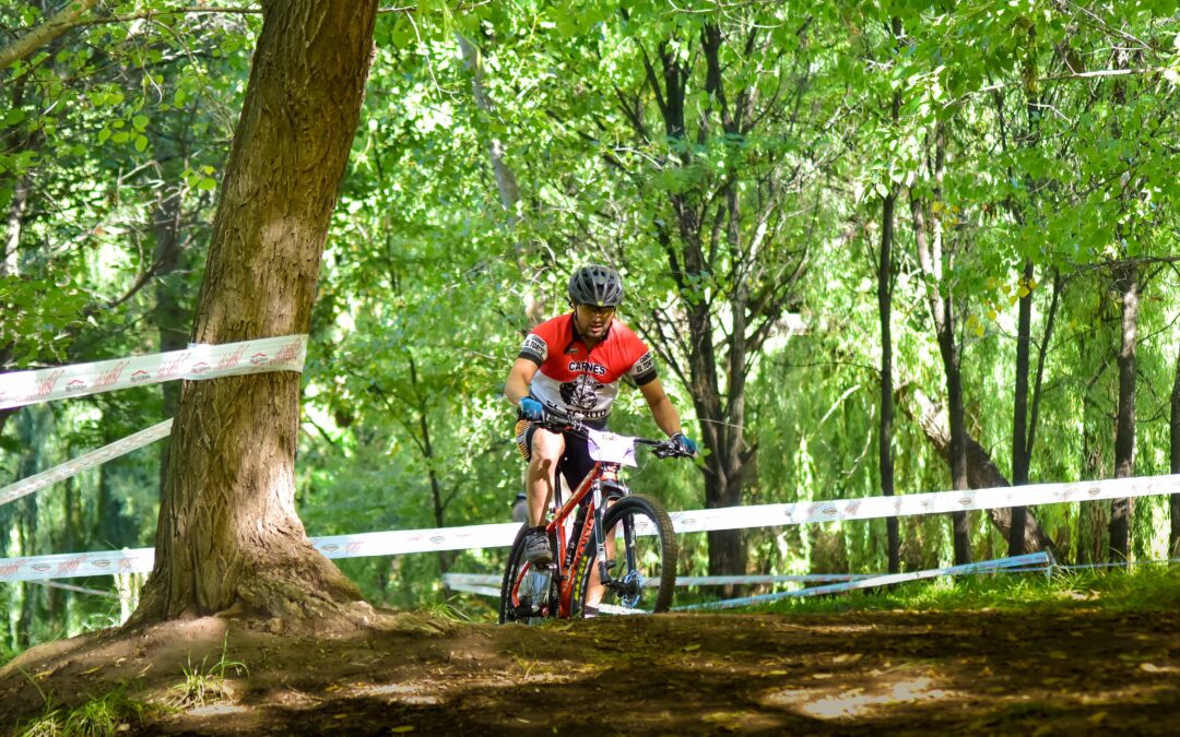 170 corredores participaron de la octava edición de “12HS MTB TUPUNGATO”
