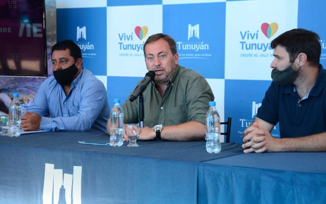 Aveiro presentó el “Plan de Asfalto 2021″ para el centro tunuyanino