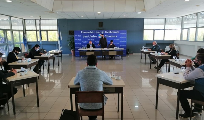 Avanza en Diputados la limitación a reelección de concejales