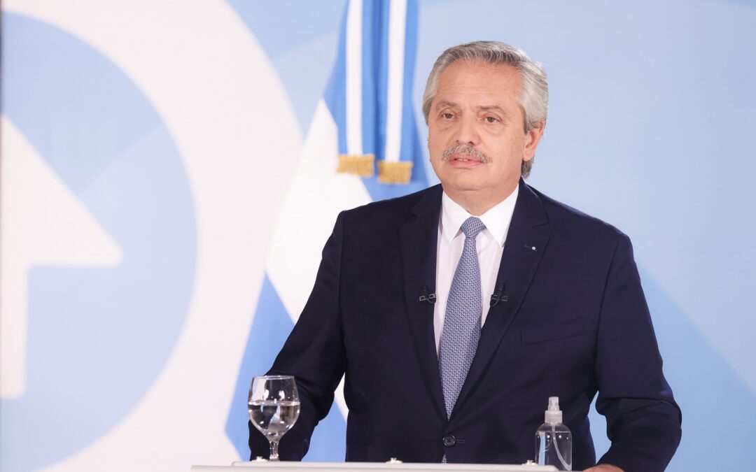 Fernández anunció nuevos envíos de vacunas desde México