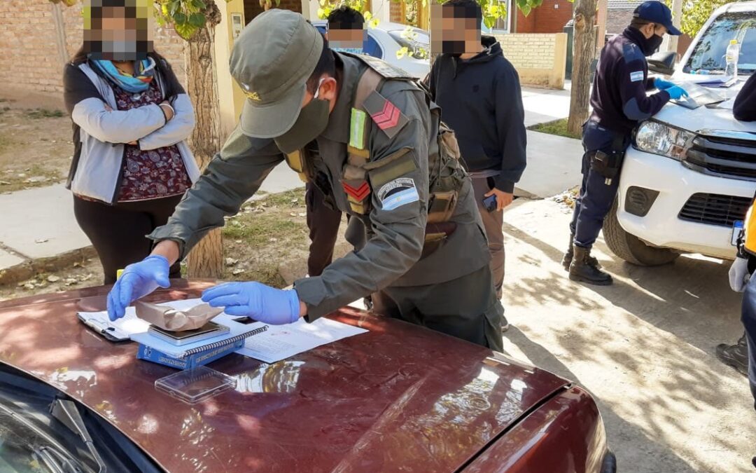 Hallaron grabados rupestres, secuestraron marihuana y municiones en San Juan