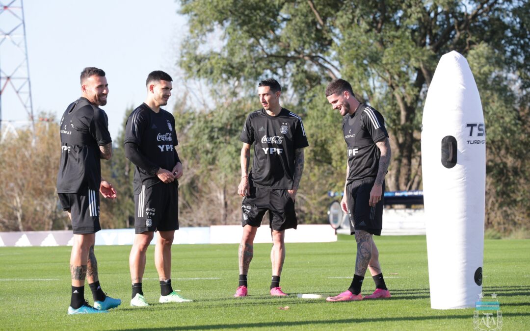 La Argentina comenzó con la puesta a punto para los próximos partidos