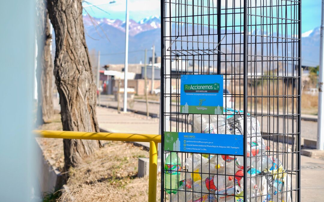 Municipio valletano lleva adelante la segunda etapa de instalación de depósitos de envases plásticos
