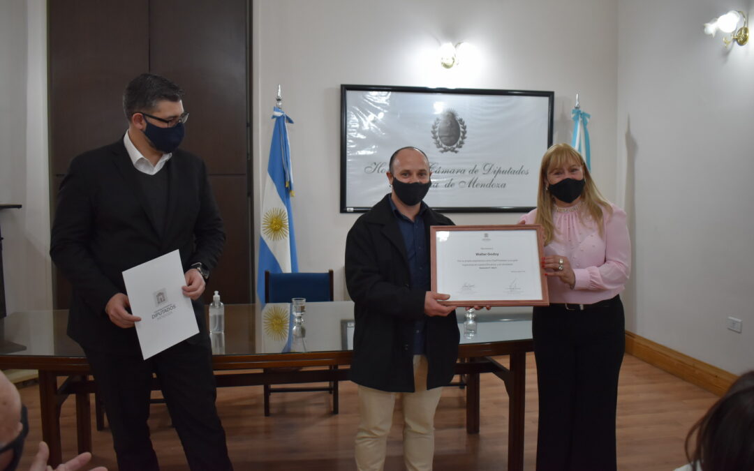 Distinguen a chef santarrosino reconocido en América Latina