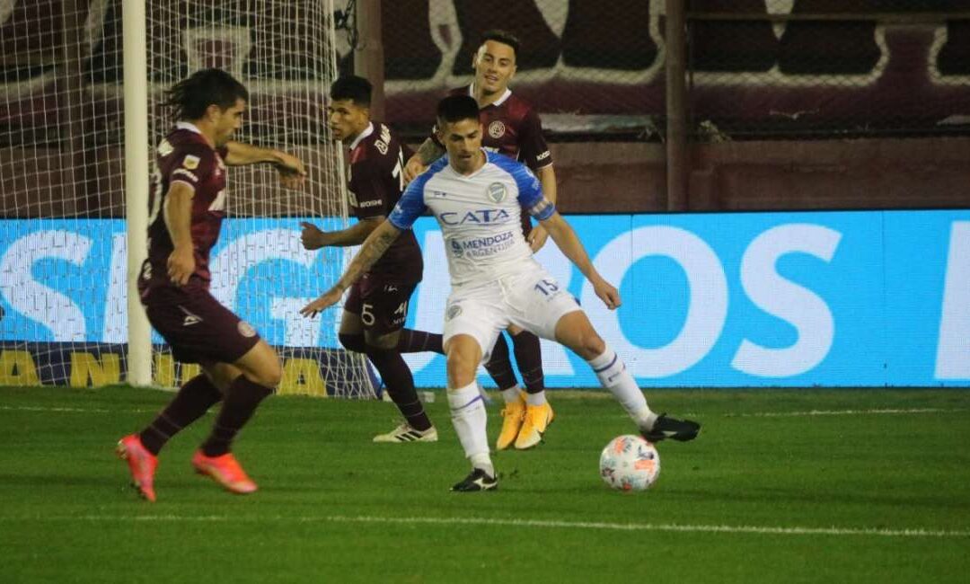 Godoy Cruz cayó por tres a uno ante Lanús