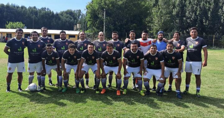 Furlotti, Complicados y Entre Amigos son los punteros de la Liga Mayores de 30