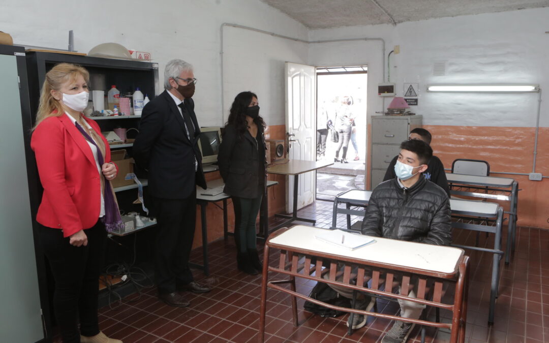 La DGE lanzó programa para terminar la secundaria con formación técnico-profesional
