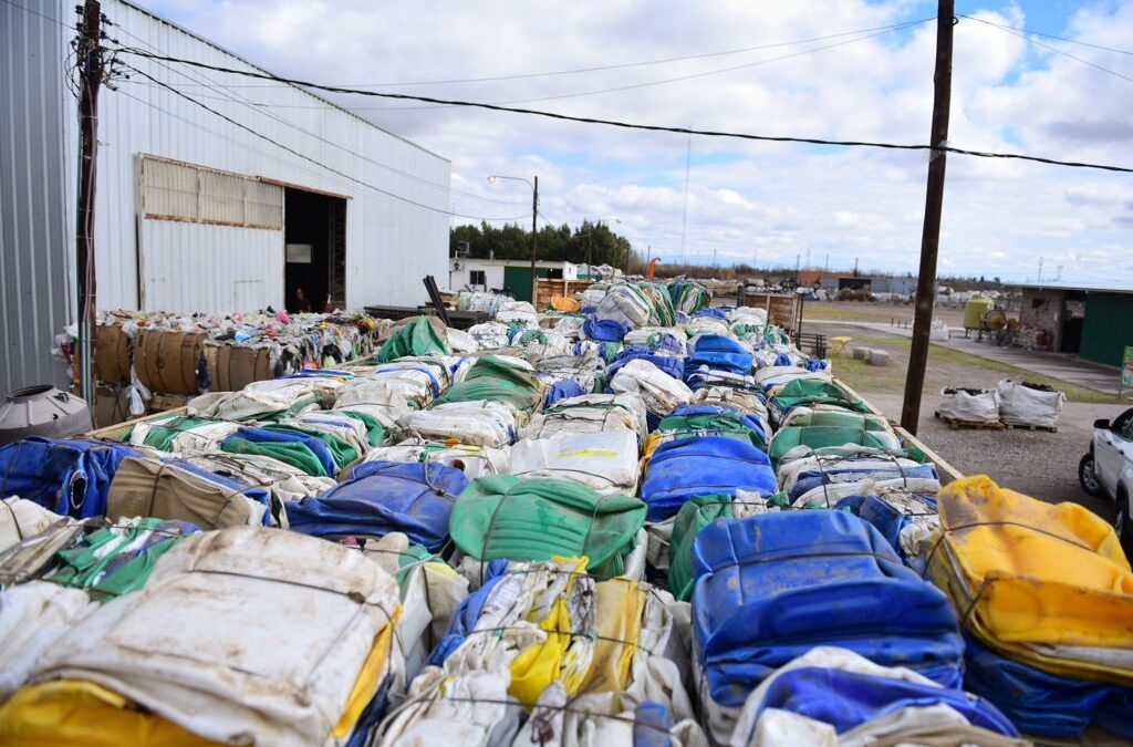 Iscamen envió 10 toneladas de envases de agroquímicos a la planta de reciclado Junín
