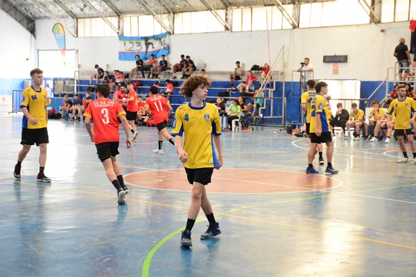 Con un gran nivel deportivo se juega en Tunuyán el nacional de handball