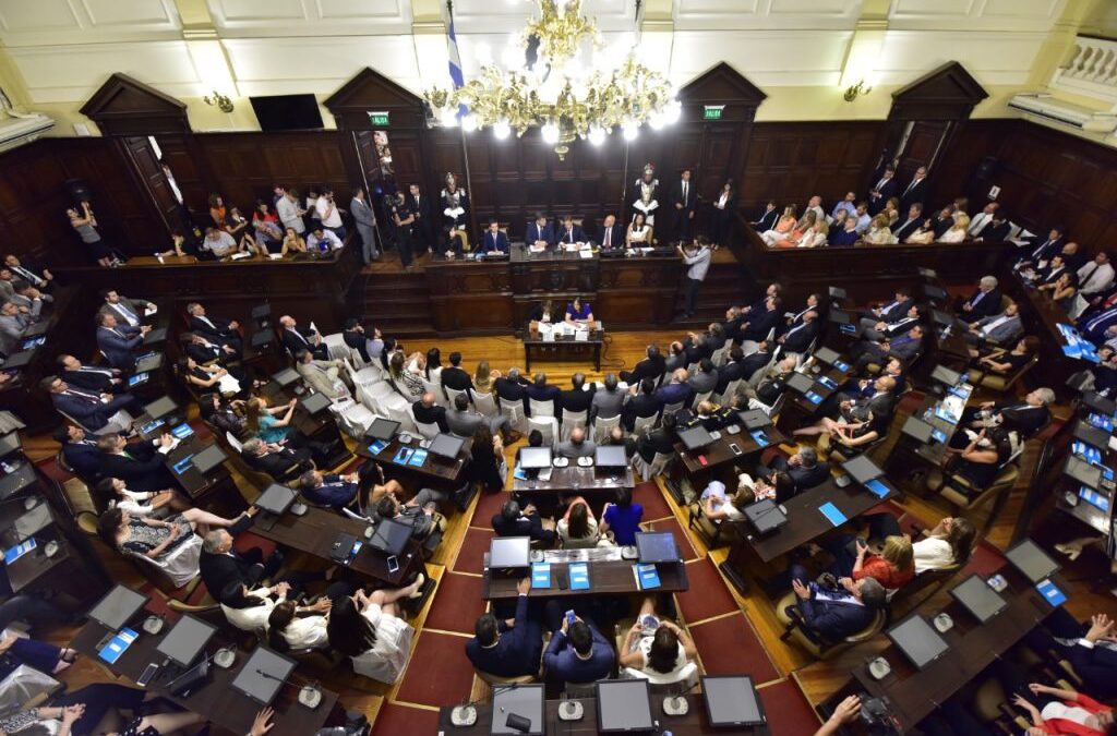 El PJ emitió un comunicado expresando preocupación por la aprobación acelerada del presupuesto y ley impositiva del año próximo