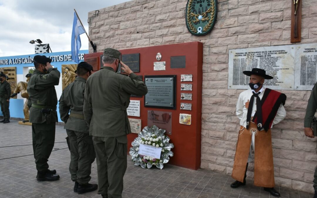 Emotivo homenaje a los 43 gendarmes fallecidos en un accidente en el 2015