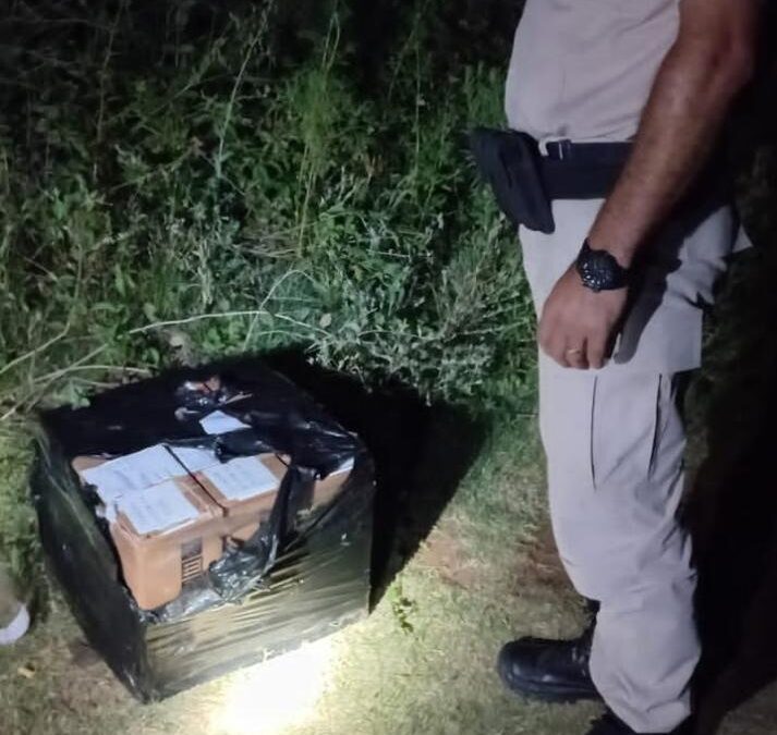 Secuestran cargamento por más de 3.780.000 pesos en mercadería de contrabando y detuvieron a cuatro personas