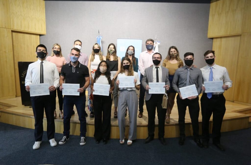 Se entregaron los premios Juventudes INN en la Legislatura de Mendoza
