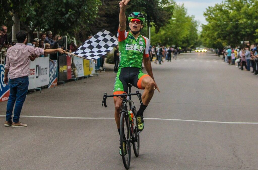 Vuelta de Mendoza: Doblete y liderato de Cobarrubia tras cuatro etapas