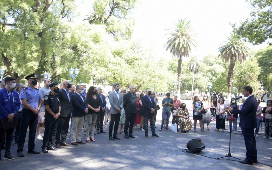 Mendoza homenajeó a las víctimas del atentado a la Embajada de Israel