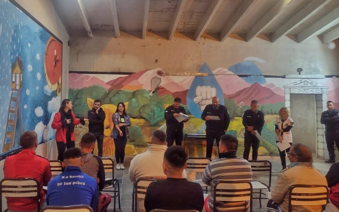 Más de 80 personas privadas de libertad se capacitan en técnicas de suprarreciclaje textil y economía de triple impacto
