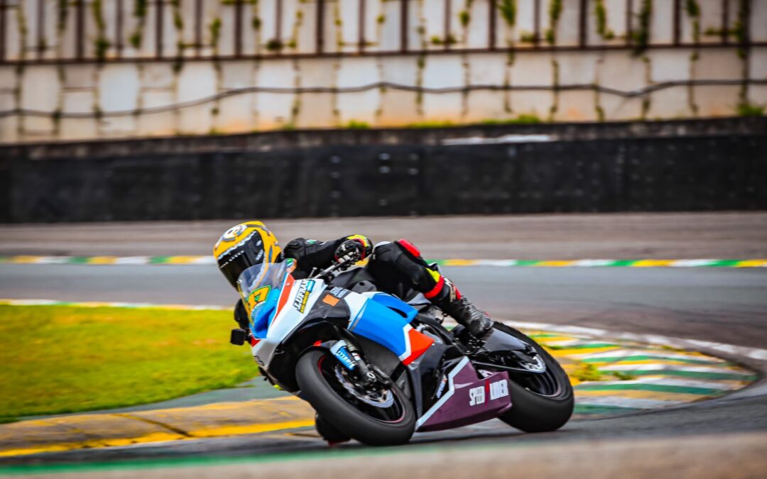 El mendocino Pandolfino quiere remontar en la tercera etapa del Superbike de Brasil