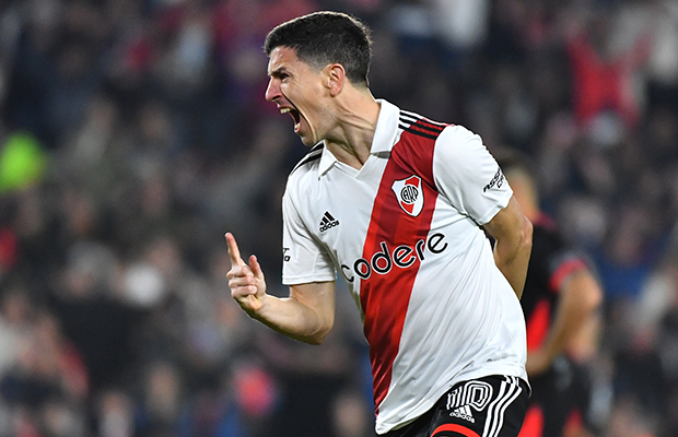 River lo dio vuelta y sacó más ventaja