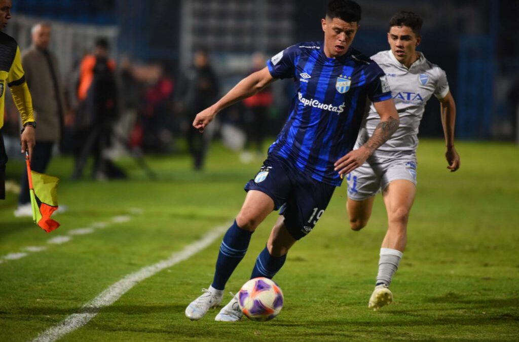 Godoy Cruz cayó dos a uno en su visita a Tucumán