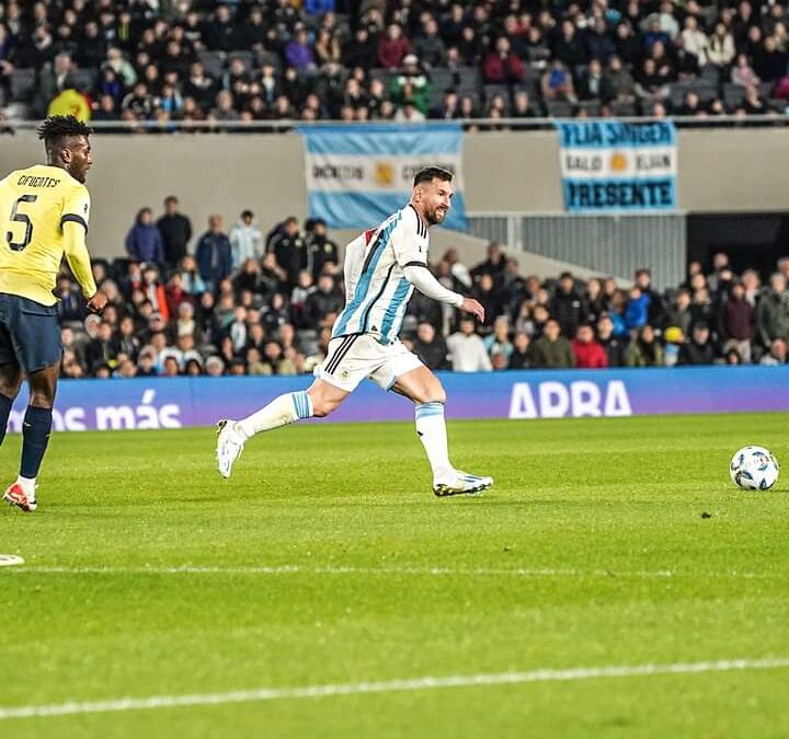 Messi igualó a Luis Suárez como máximo goleador en las eliminatorias sudamericanas