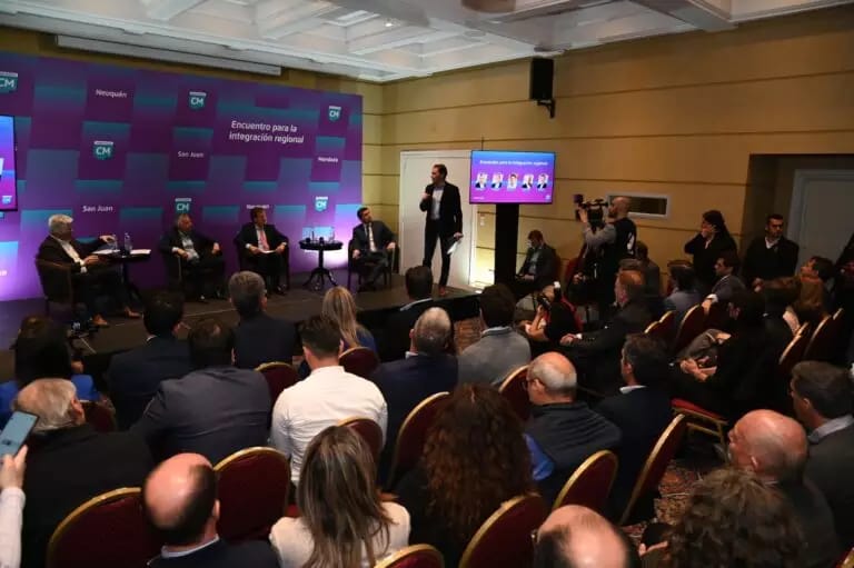 Suarez y Cornejo se reunieron con los gobernadores electos de San Luis, San Juan y Neuquén