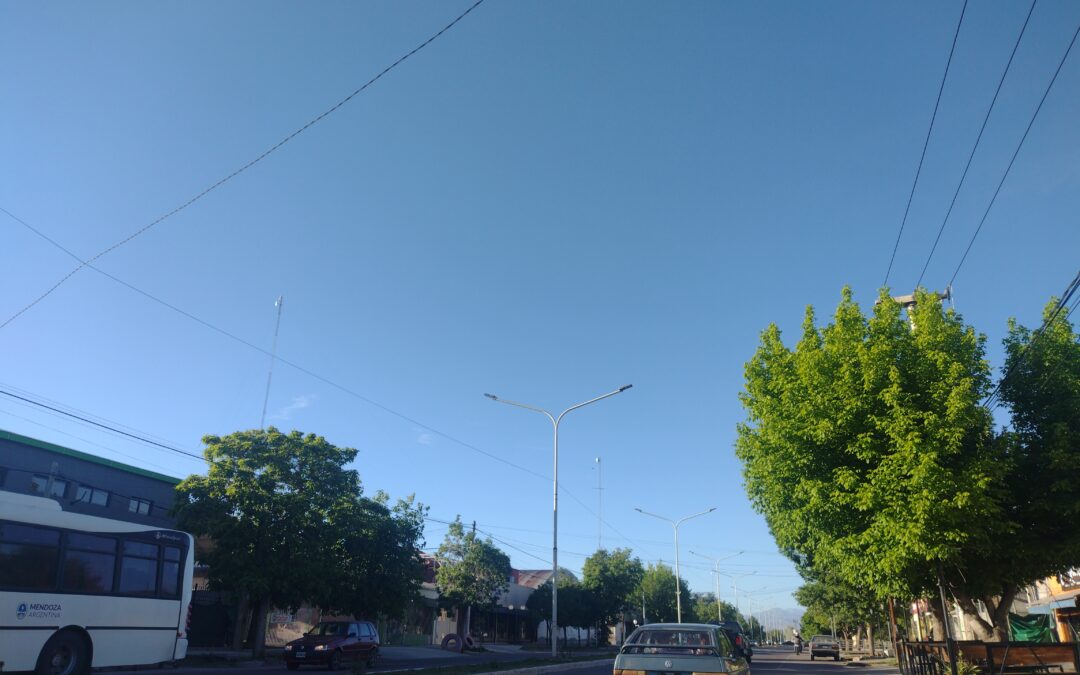 Lunes caluroso y probabilidad de zonda en algunos sectores de Mendoza