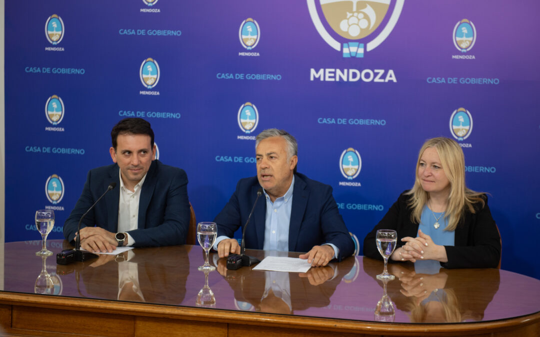 Cornejo y García Zalazar presentaron el gabinete del Ministerio de Educación, Cultura, Infancias y DGE