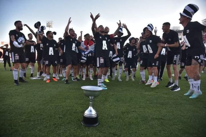 Deportivo Riestra debuta en primera división ante Instituto