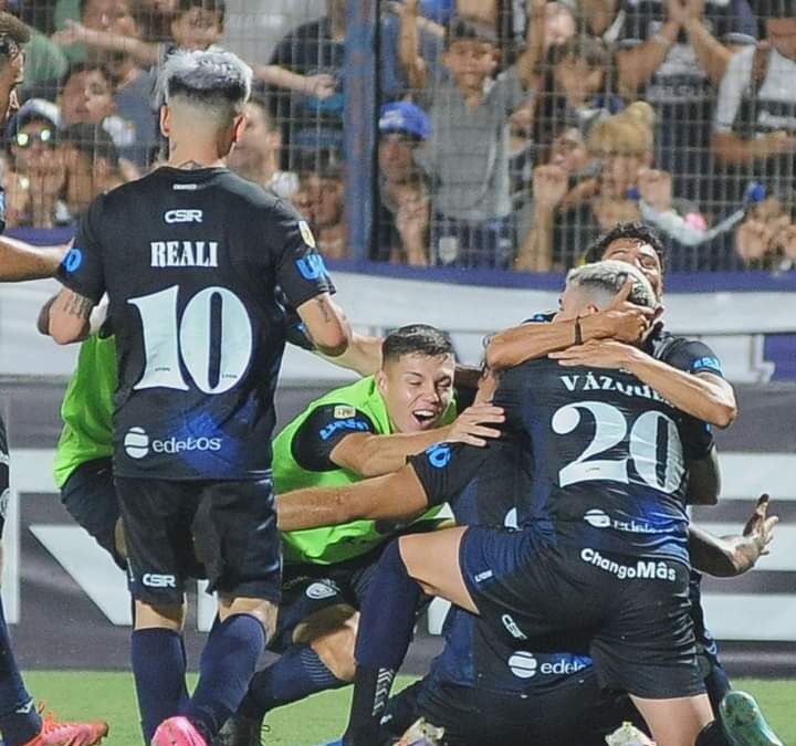 Independiente Rivadavia recibe esta noche a Instituto