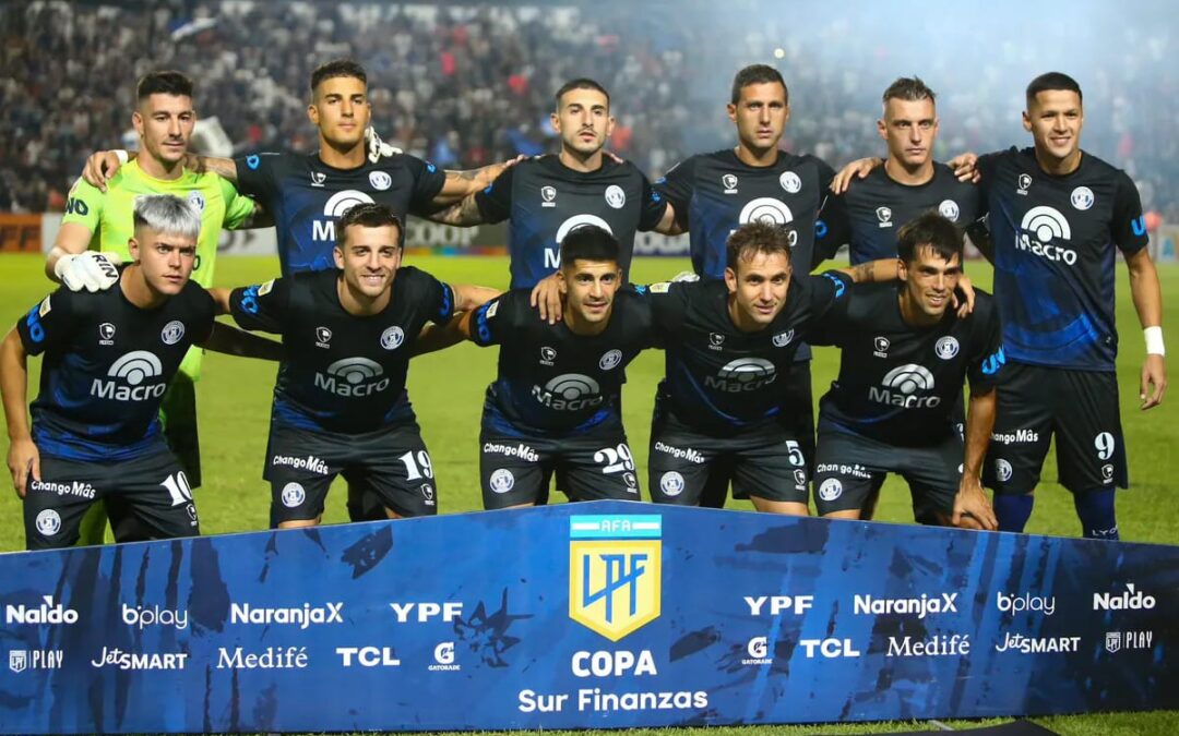 Independiente Rivadavia juega esta noche de visitante contra River