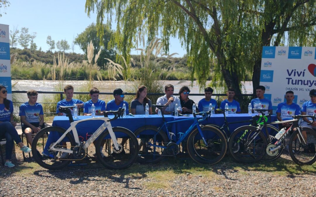 El team “Viví Tunuyán” se prepara para una nueva Vuelta Ciclista de Mendoza