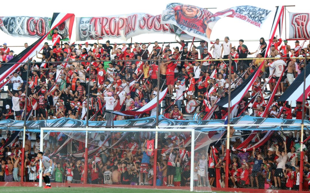 Maipú lo empató sobre el final y sumó su primer punto en el torneo