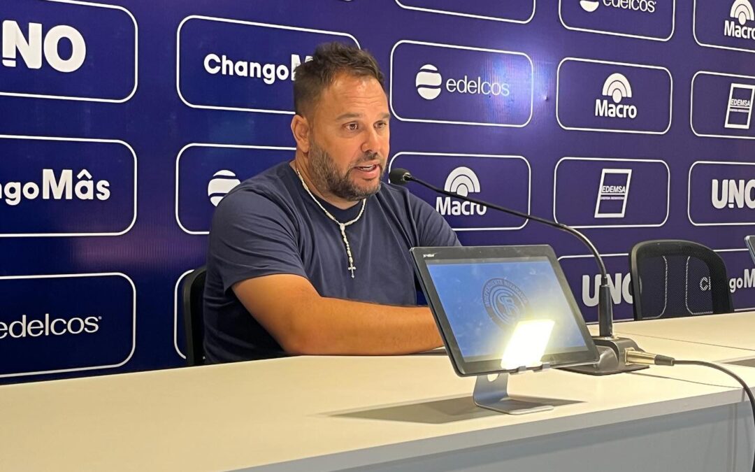 Independiente Rivadavia: Arias le agradeció a los jugadores por la entrega por creer en una nueva idea de juego